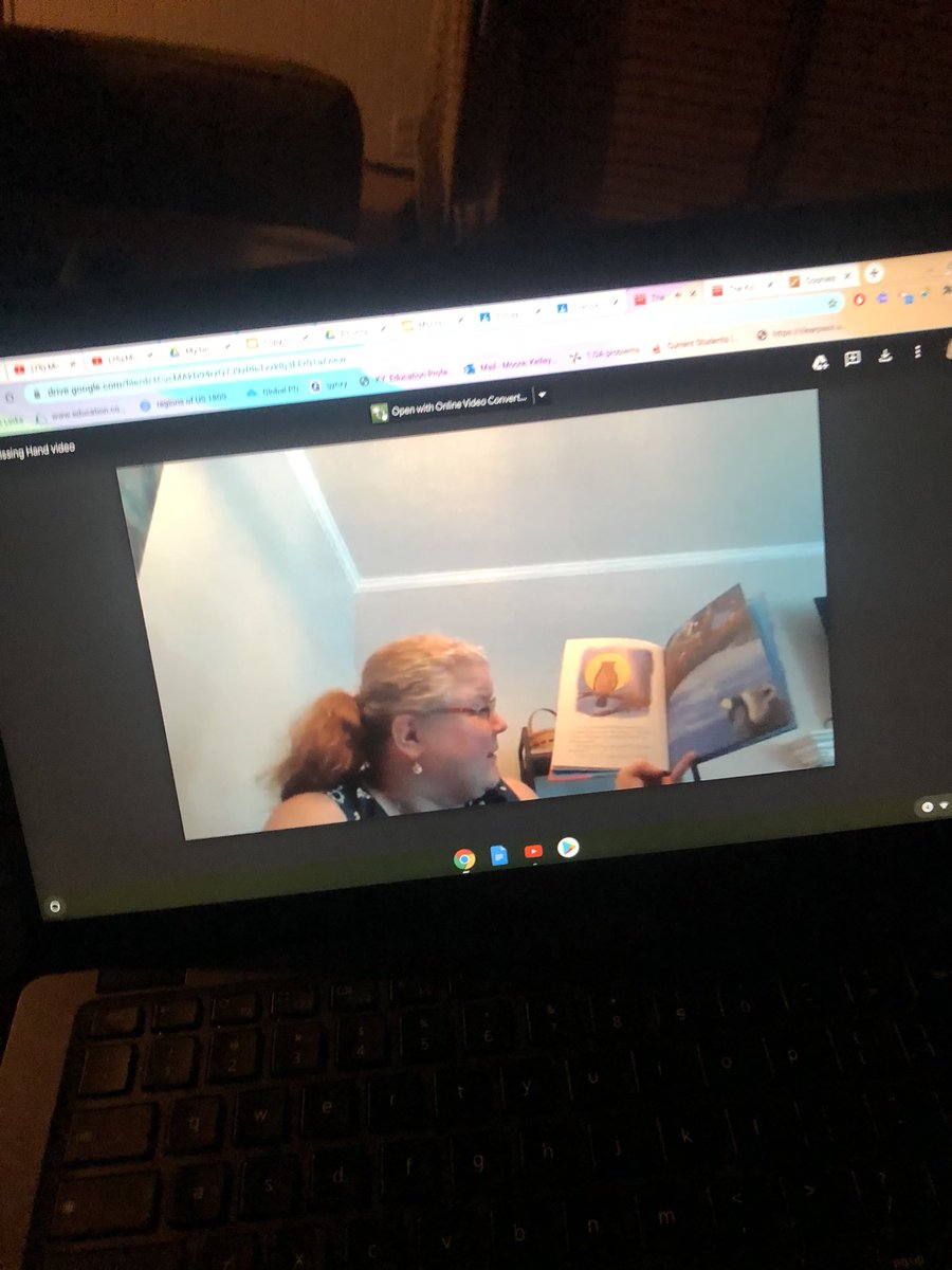 MrsMoore1stgrd's tweet photo. Thanks @KlondikeMandy for the read alouds in @googleclassroom! The Moore girls just enjoyed The Kissing Hand before bed! #klondikefam @KlondikeLane https://t.co/fPtSX27q1b