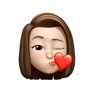 me_kaylajh's tweet image. So got lots of comments that the highlight of my preso was the memojis which looked exactly like me and I have 6 different versions of memojis (this includes my alter egos) #designerproblem