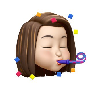me_kaylajh's tweet image. So got lots of comments that the highlight of my preso was the memojis which looked exactly like me and I have 6 different versions of memojis (this includes my alter egos) #designerproblem