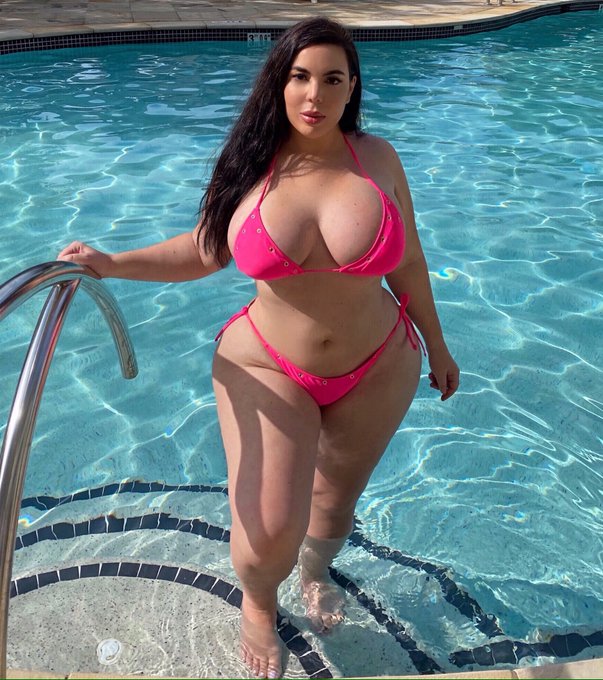 Drip drip 💧 https://t.co/KgS9wGOGa0