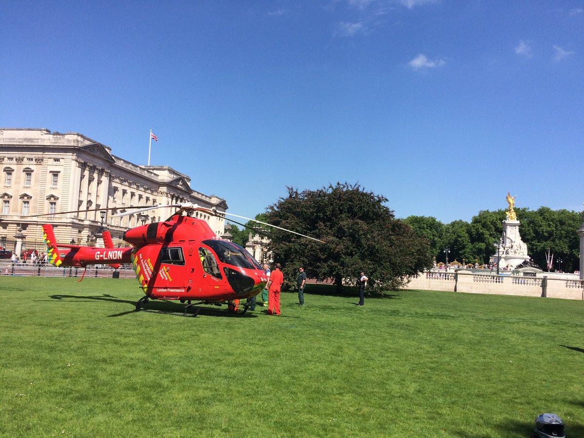 biggersyringe's tweet photo. Thinking of my UK friends, hope you are ok https://t.co/OKJlWvk8br
