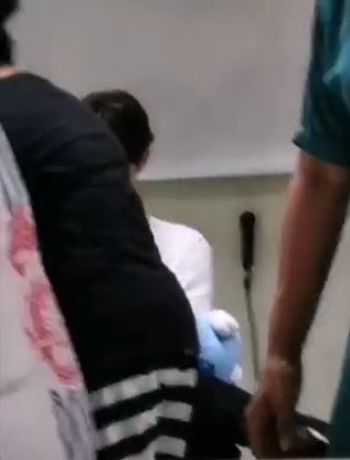 😄