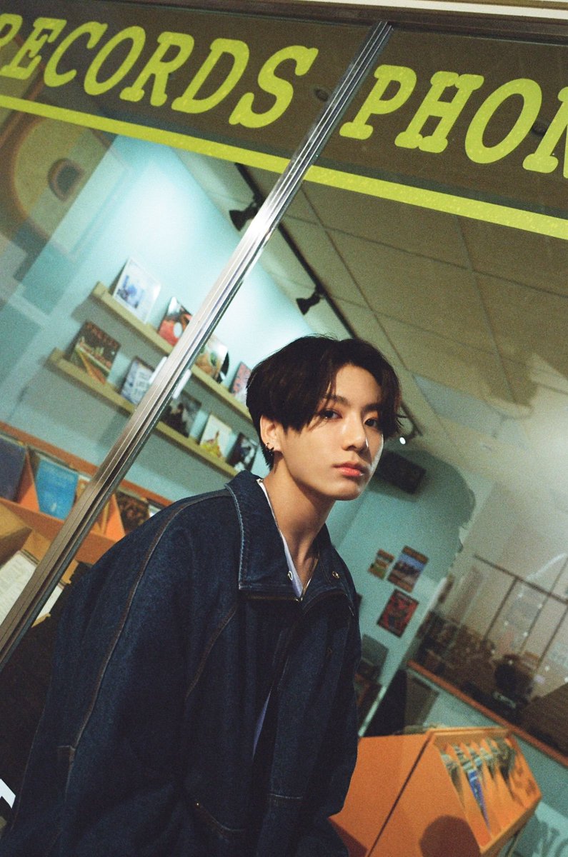 ❤ Boa noite amores! Gente que semana corrida. Minha nossa e amanhã tem mais kkkk
Estou dando views e acompanhando tudo. 
Segunda temos o início do Kookie Day 🥳 Felicidade me define!
~Ju ❤
#BTS #JeonJungkook