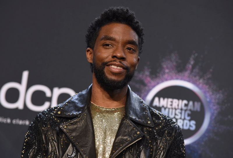 IndieWire's tweet photo. Chadwick Boseman, ‘Black Panther’ Actor, Dead at 43 https://t.co/eBUM8BxVdr https://t.co/g9joQQhsW2