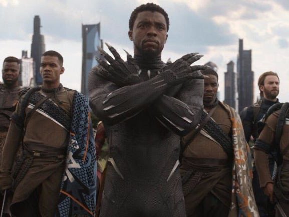 bizzleslust's tweet photo. i always loved him but knowing that chadwick boseman made all those movies while he was battling with cancer made me respect him more A TRUE HERO AN INSPIRATION TO ALL RIP LEGEND https://t.co/e91uguKMrP