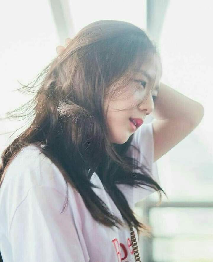 PhMc84234971's tweet photo. #jisoo góc nghiêng quá đỉnh của chị sú https://t.co/oQfQagt5vR