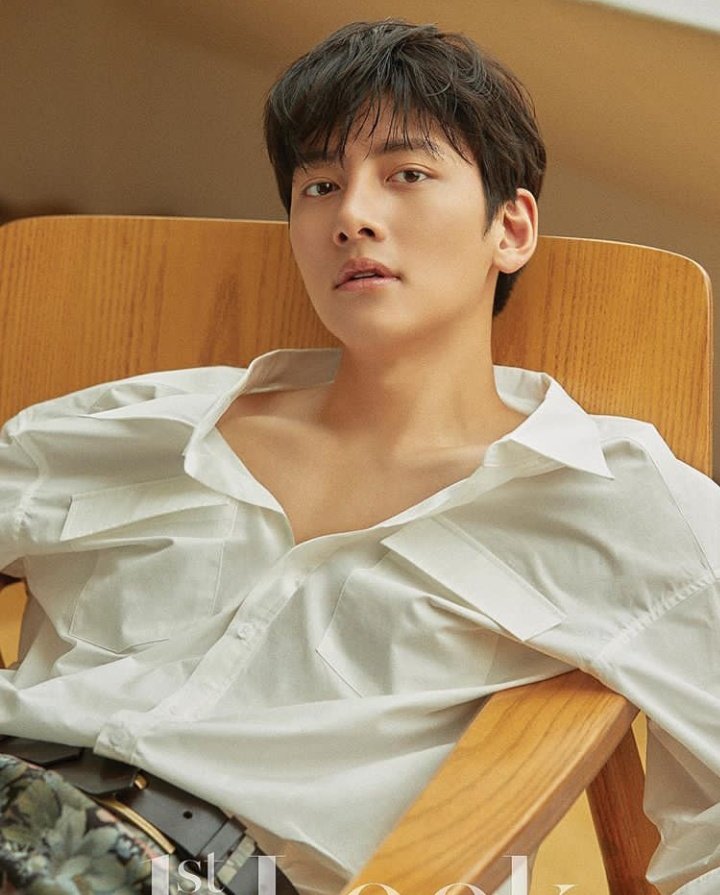  #JiChangWook• 33 years old (July 5, 1987)Latest drama: Backstreet Rookie