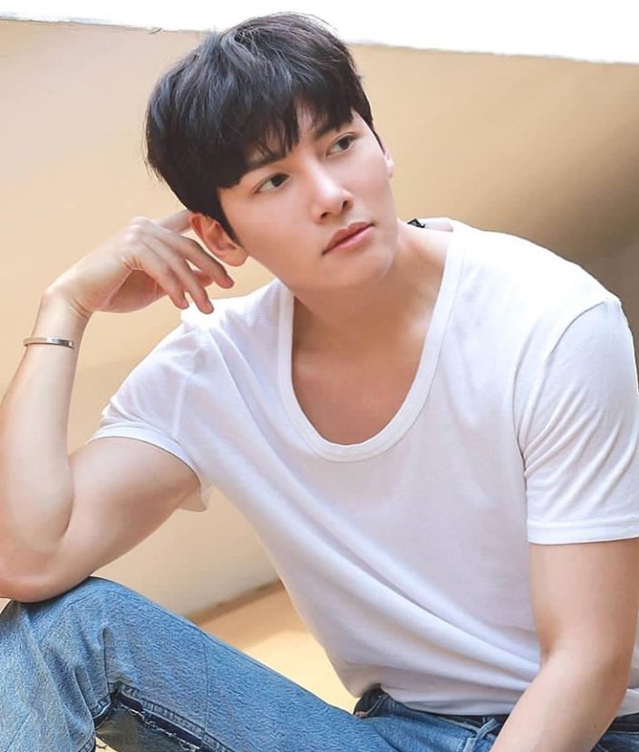  #JiChangWook• 33 years old (July 5, 1987)Latest drama: Backstreet Rookie