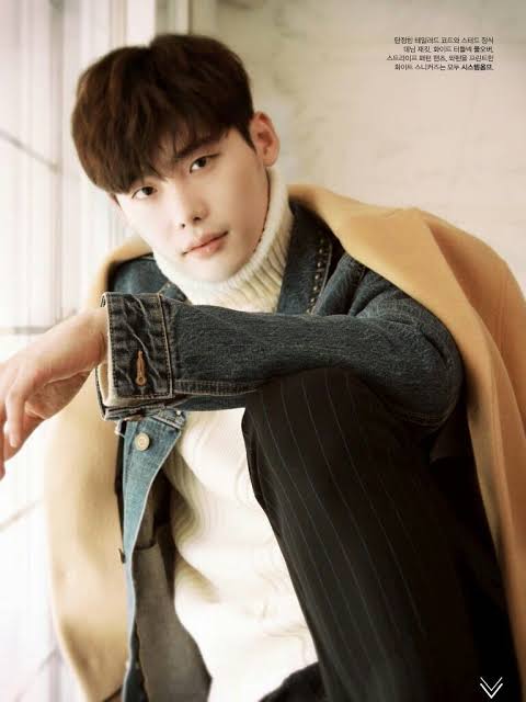  #LeeJongSuk• 30 years old (Sept 14, 1989)Latest Drama: Romance is a Bonus Book