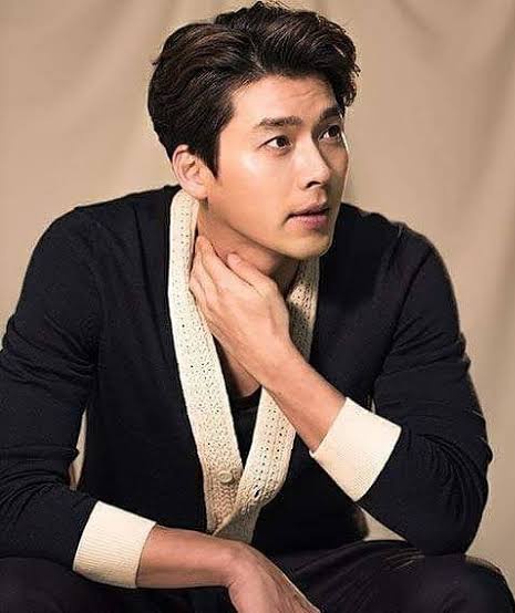  #HyunBin• 37 years old (Sept 25, 1982)Latest drama: Crash Landing on You