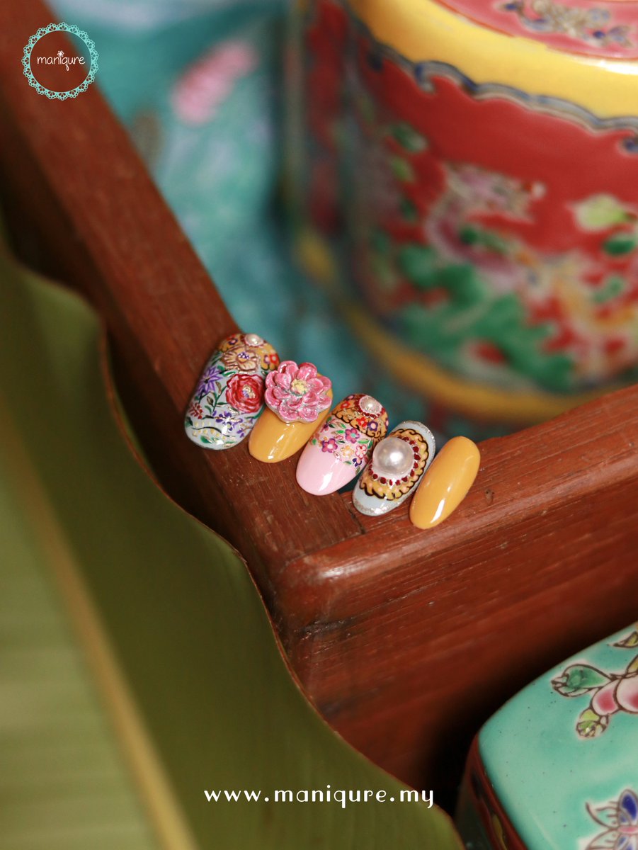 maniquremy's tweet photo. Celebrate#Merdeka with 28 sets of #NyonyaNails inspired by the art of #Peranakan with 163 years of heritage. The combination of the Chinese art and Malay design in Malaysia &amp; Singapore. Which is your favorite? #DressUpYourNails now at https://t.co/qkGuFQpEKN

 #MomenNegaraku https://t.co/pCZIEi16YC