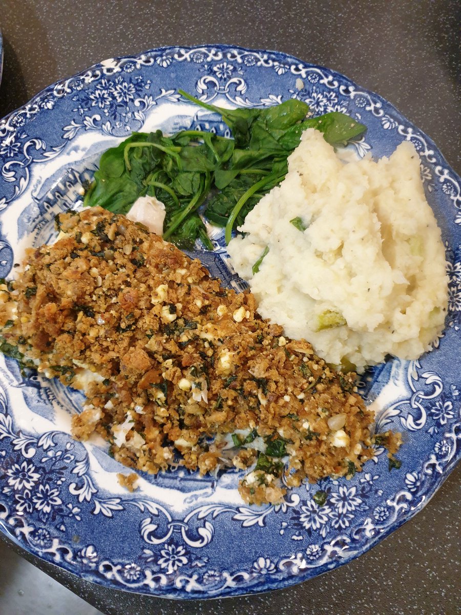 cjtaylor92's tweet photo. Last night ๐
Some more treats from our Fish box - Shetland scallops cooked in garlic butter and feta and basil crusted Halibut!
After a long week ๐ด it was heaven โค #ScottishProduce #SourceResponsibly #FoodieFriday https://t.co/53gTxTRUmV