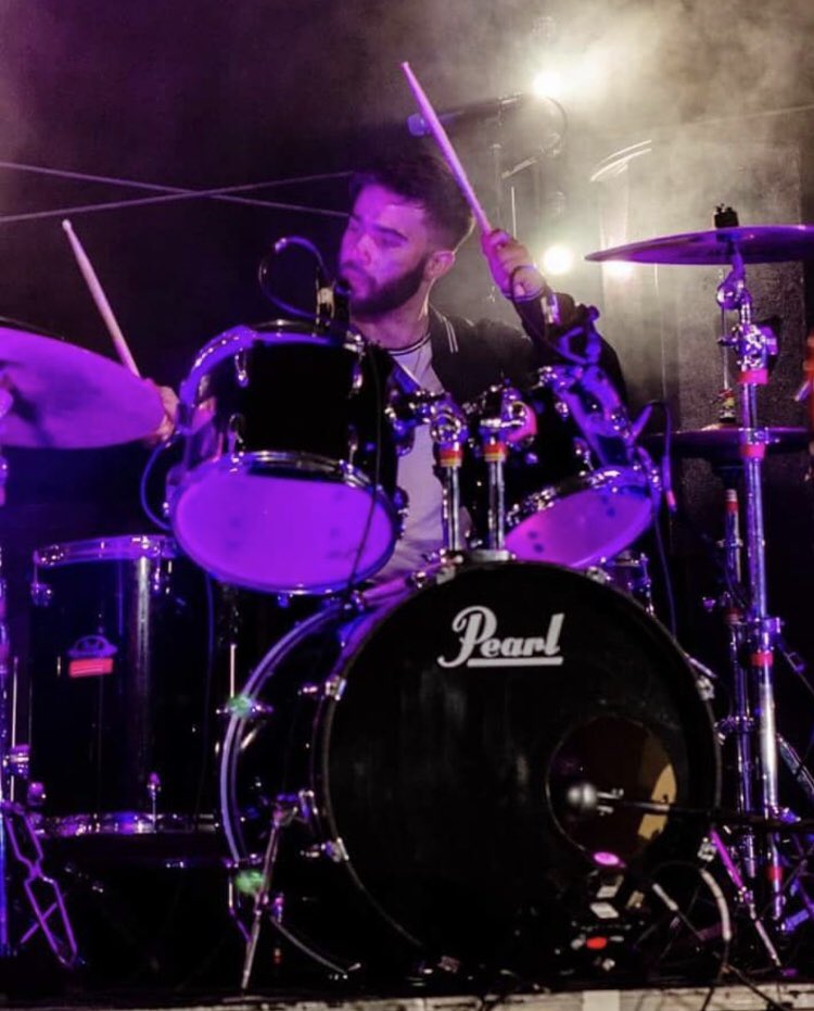 leighmusicangel's tweet photo. Team @DMSMusicSchool #DMSKnowle Facebook ๐ #Drums #guitar #bass #piano #organ #keyboard โwhat do you want to learnโ ? E dorridgemusicschool@Hotmail.com @Solihull_biz @SolihullCAVA @WestMids550 @MidlandsHour @Covhour https://t.co/STVhFfxMHw