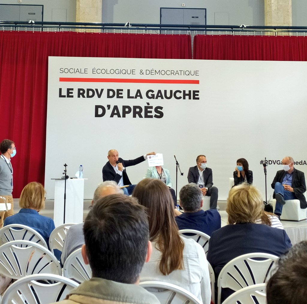 VincentTISON's tweet image. #RdvGauchedApres atelier sur l'avenir de l'#Europe 
Des rdv majeurs ns attendent :
🔴 exigences sociales et écolo 🌻🌹 sur le plan de relance des États
🔴 bataille pr mettre en place la #taxeTobin 💶
🔴 Investissements locaux 🏗️  grâce à la nvelle génération de fonds européens 🇪🇺