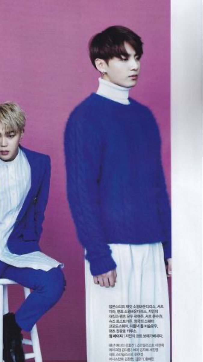 Namjoon’s suit has an incredible pattern. I think the association with the ancient pink at the back is awesome.And Jungkook’s look is a perfect way to bring his sweater up. The blue wool with the white flowing pants, and the white cotton turtle neck that has a stiffer fabrics
