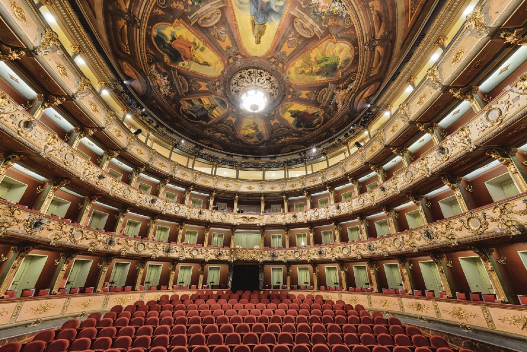 62. Teatro Colón, Bogota