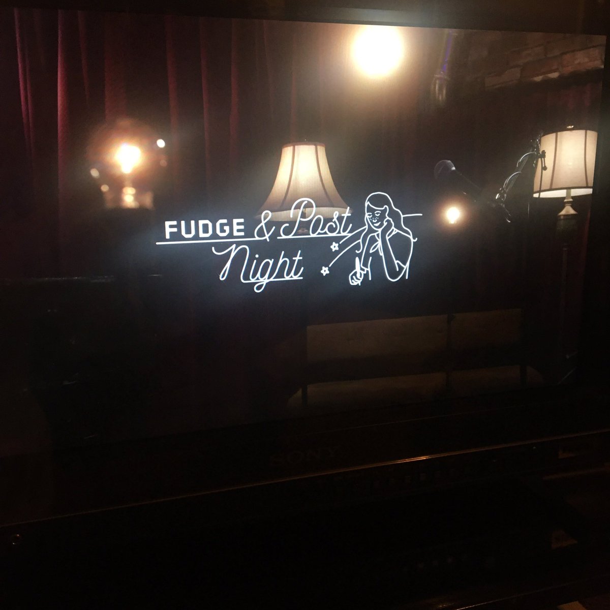 FUDGE_magazine's tweet image. あと2時間ほど後、FUDGE&amp;amp;Post Night、堀込泰行さん弾き語りの生配信です。
スタンバイ宜しくお願いします！
#fudge  #堀込泰行 #andpost