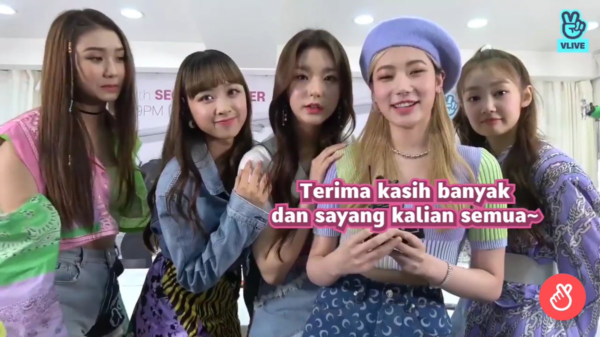 2_Nugroho's tweet image. Thank you @5ecretNumber for upload this. Glad to hear you girls now kindergarten (Anak TK) now 😂. Not Preschool Education (PAUD) anymore. Next level from Rookie. So funny to see the subtitle. Thank you @VineEnt_Music #SECRET_NUMBER #SECRETNUMBER #100DaysWithSecretNumber