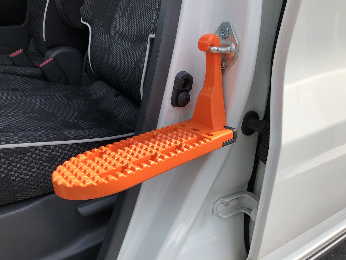 プロト Plot四輪オリジナルパーツ Rightline Gear ライトラインギア モキドアステップ ドアのストライカーに引っ掛けて踏み台として使う便利なアイテム 車の屋根に簡単にアクセスできるようになるためルーフボックスの荷物の出し入れや洗車時などに プロト Plot四輪オリジナルパーツ Rightline Gear ライトラインギア モキドアステップ ドアのストライカーに引っ掛けて踏み台として使う便利なアイテム 車の屋根に簡単にアクセスできるようになるためルーフボックスの荷物の出し入れや洗車時などに