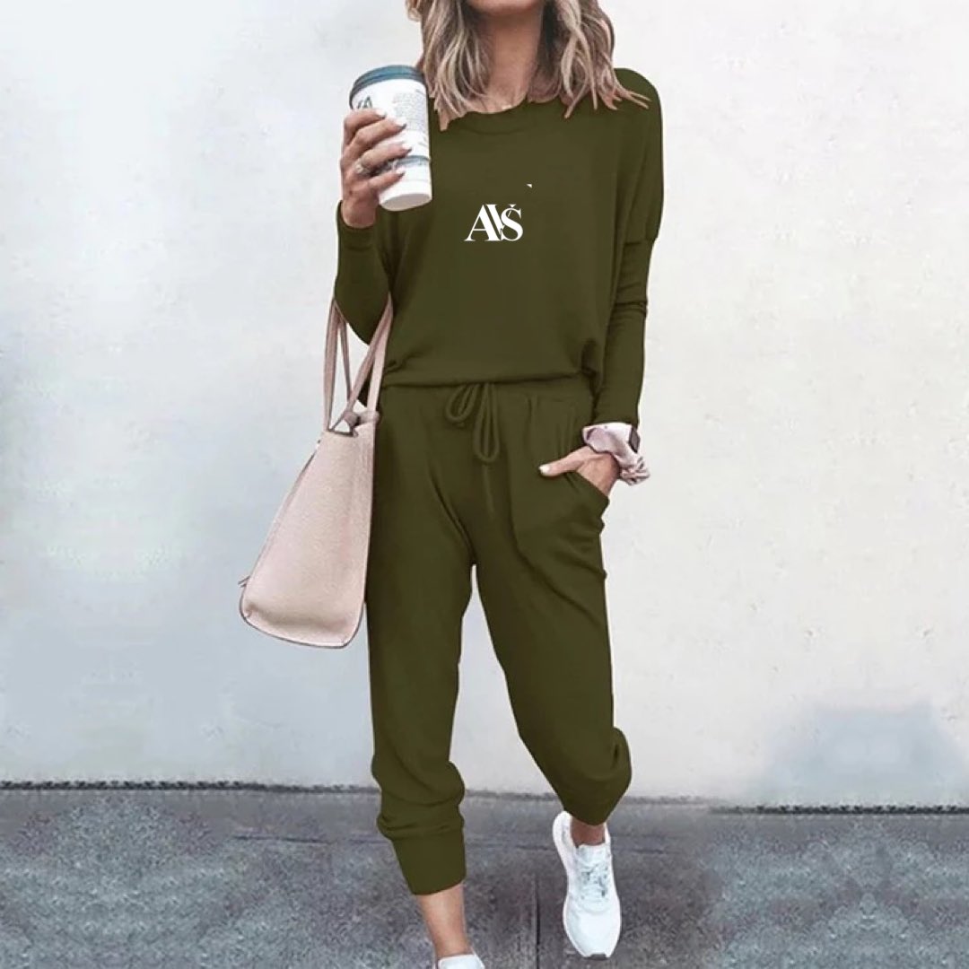 audas_vanschoor's tweet photo. WOMEN COTTON LOUNGE WEAR 

COMFY , CLASSY &amp; CAUSAL 

S.M.L,XL,XXL 

DROP YOUR ORDERS 🚨

 #SOMETHINGNEW #LOUNGEWEAR  #Causal #DRESSUP #FEMALEFASHION #EVERYDAYWEAR #AWESOMEAUGUST #AVSGEAR #AVSSTYLE #SATURDAYSTYLE https://t.co/HEArc9vu19