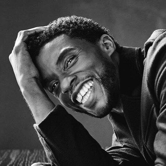 afrivazi's tweet photo. He reminded us of the beauty of being black and celebrating who we are.
We dressed up and remembered the beauty in our African attires
As we queued to watch the #BlackPanther, chanting Wakanda forever.
A reminder that our story too needed to be told.
RIP #chadwickboseman 😓😭😭 https://t.co/vmdEBuxKgY