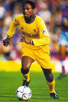 CHELSEA REWIND: 
Happy Birthday to former blue Celestine Babayaro! 
A great footballer and a legend for Nigeria  