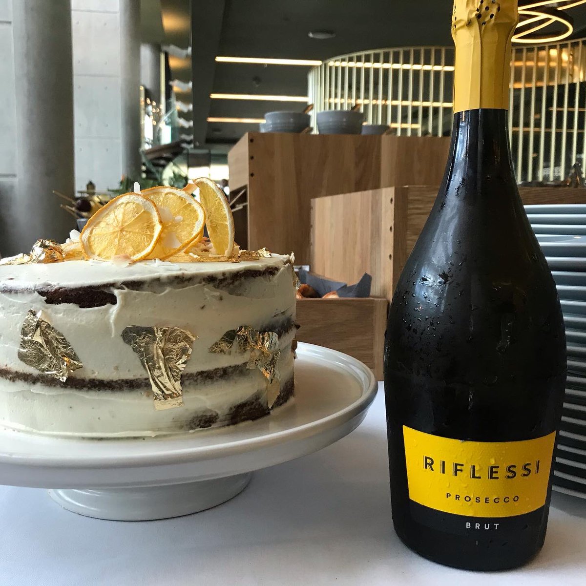 Grab the best Prosecco in town and toast Spring Day Jozi! Cheers! #masottina #prosecco #veganprosecco #spiritsandbubbles #supportsabusiness #supportlocal <a href="/Masottina_Wines/">Masottina</a> <a href="/TheLeonardoSA/">The Leonardo</a>