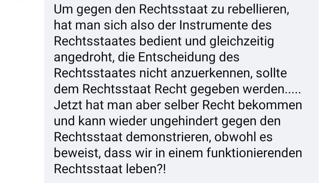 Gegen den Rechtsstaat sein, aber sich der Instrumente des Rechtsstaats zu bedienen ist wie gegen Sex vor der Ehe zu sein und dafür ständig in den Puff zu laufen.

#Berlin2908