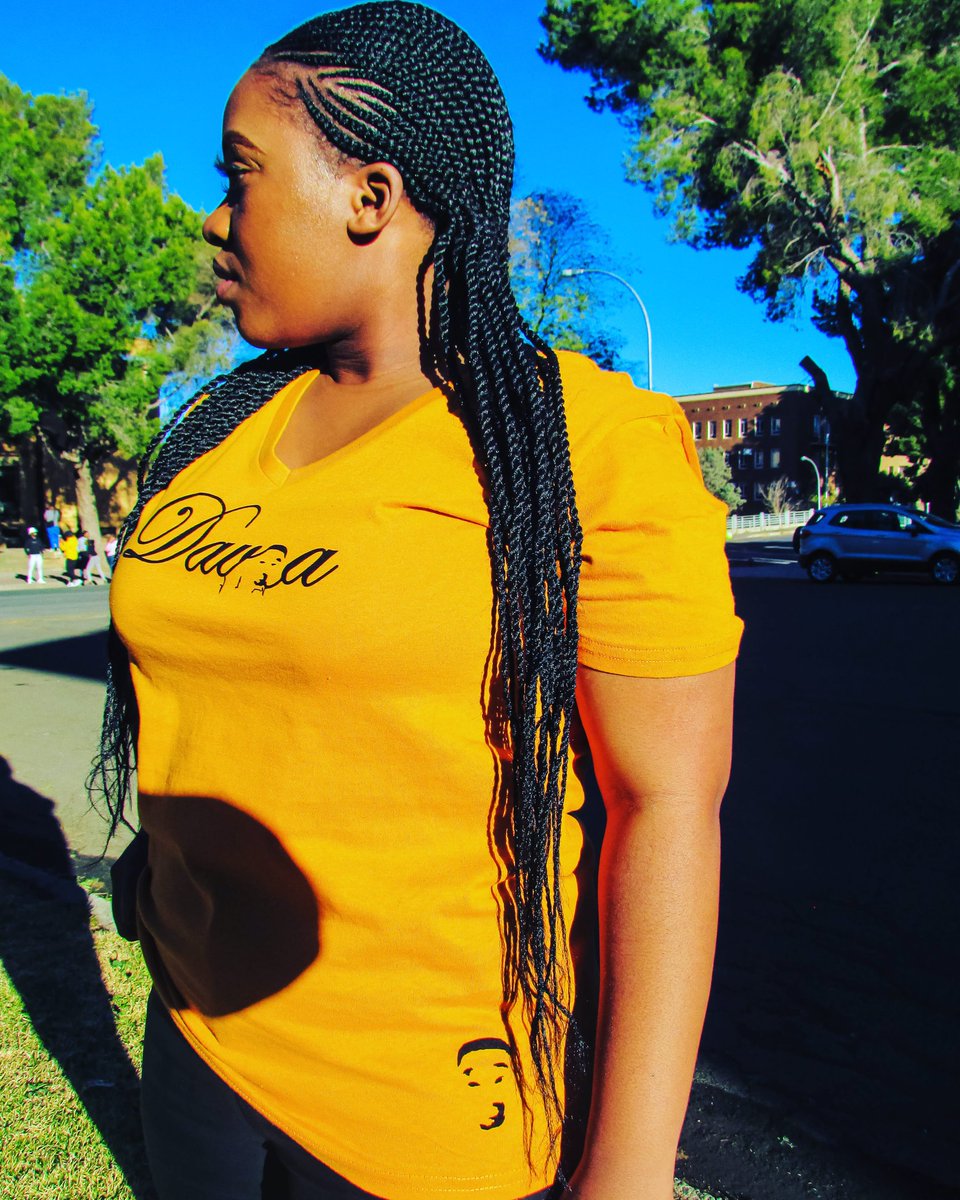 DAVOA_BONGANII's tweet photo. #DavoaMerch 
We are based is BFN.
T-Shirt R130
Bucket Hat R90
Fore more info: 0719842724
IG: DAVOA_APPAREL 
#DJSBU https://t.co/MLih6gt374