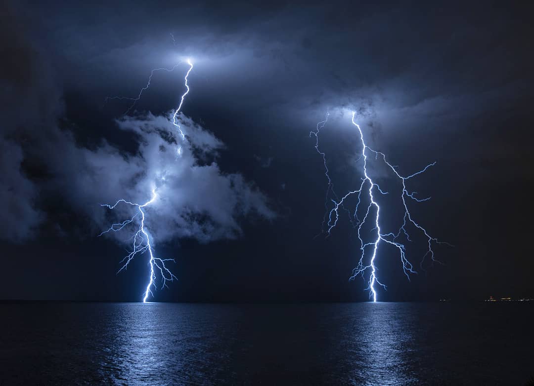 Grandioso espectáculo eléctrico esta pasada noche en la costa de Tarragona.