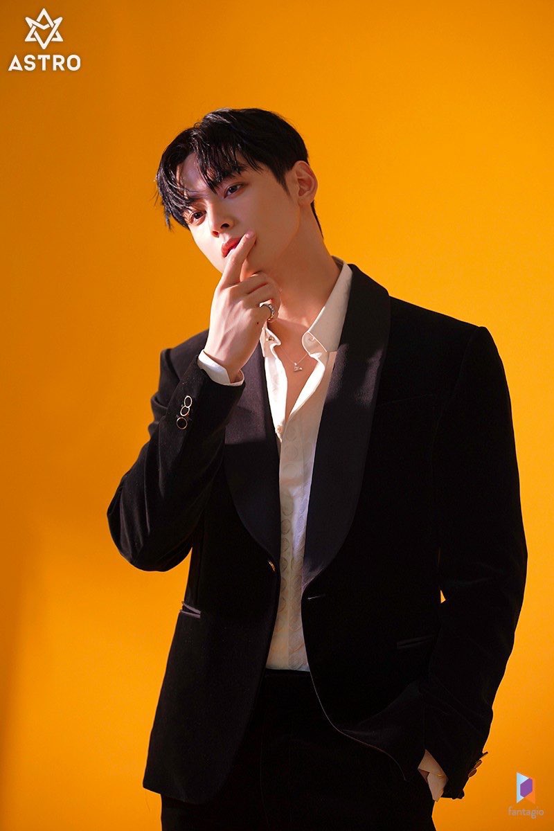 photoshoot cha eun woo suit