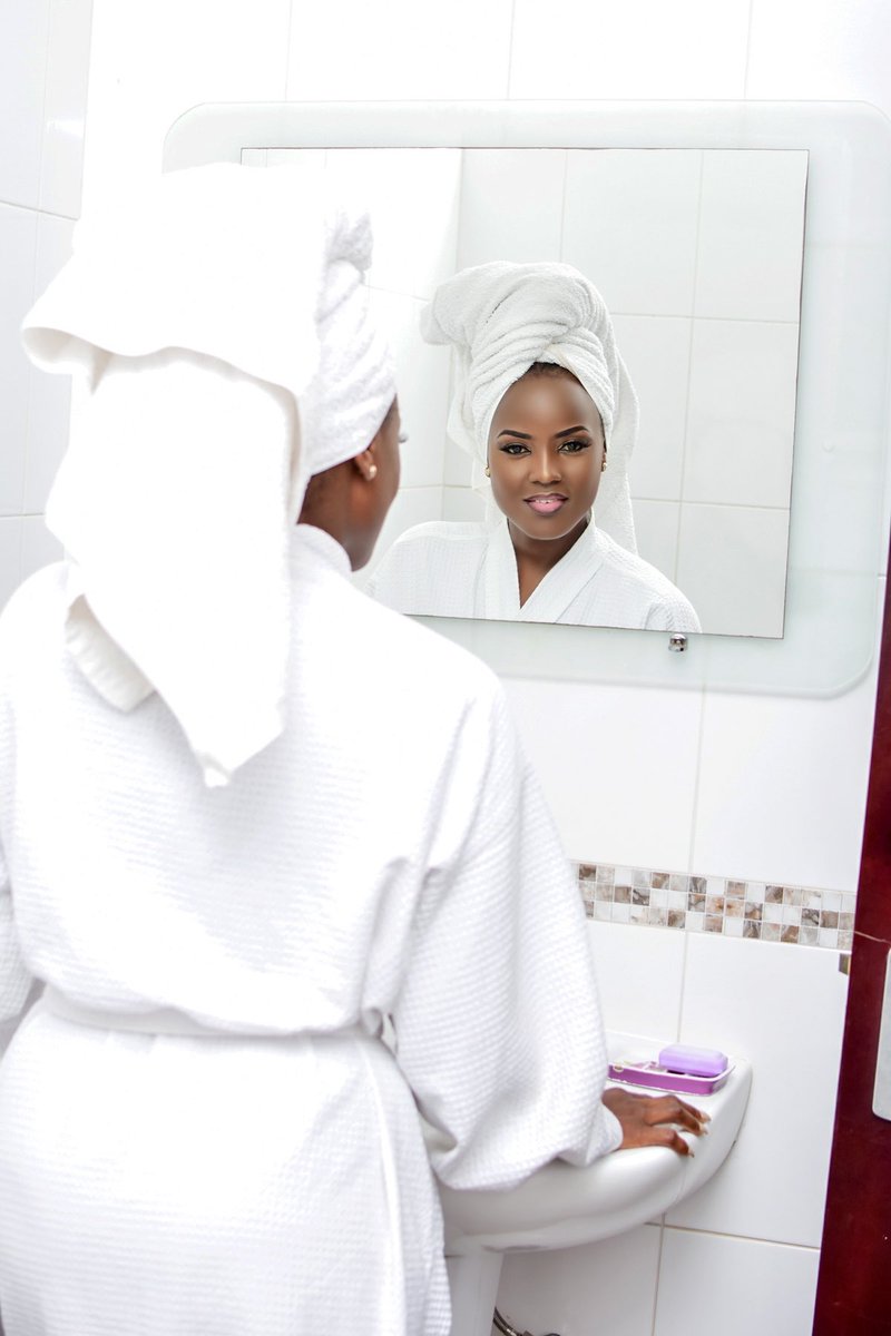 ManuelaPMulondo's tweet image. Hey you!
It’s time to show a little love to no one else but you💕 Go to my Instagram to enter today’s contest.

#ContestTime
#2ToGo
#SelfLoveSaturday