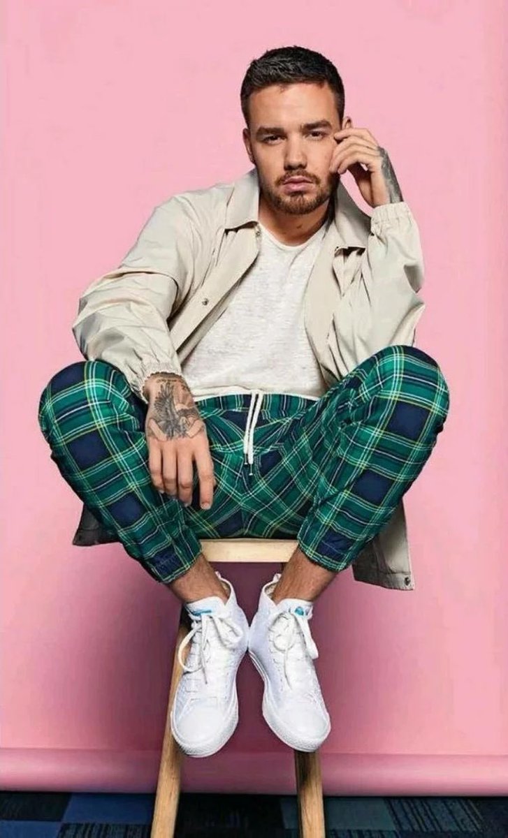 Happy Birthday Payno   ily  @LiamPayne  #HappyBirthdayLiam so here is a thread of many pics, memes, tweets, and just things liamalso here is my Spotify playlist for him if anyone wants it https://open.spotify.com/playlist/1q9ytK8Mi4f8byplviSd4s?si=2JkVcai7RRqS67lZMDxrfw