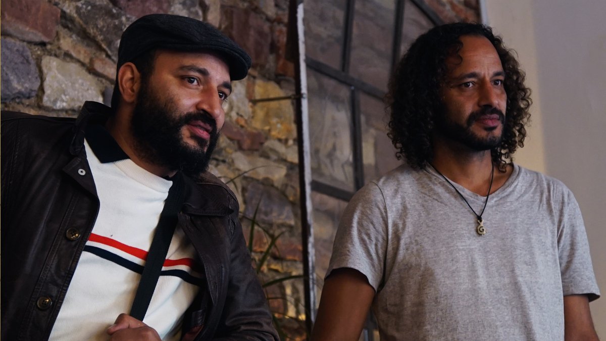 <a href="/AlmaNegra4/">Alma Negra</a>'s latest release sees them back with <a href="/HeistRecordings/">Heist Recordings</a> the Dakar Disco EP which includes a rmx from Kuniyuki Takahashi.

We spoke to Alma Negra about the release, their musical heritage, their live show and their studio

Check it on LV online

levisiteuronline.com/featured-artis…