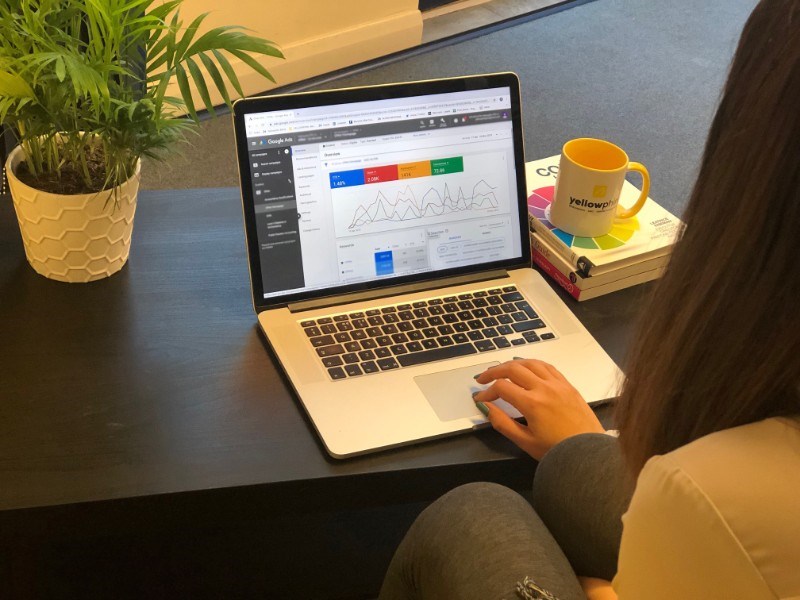 YellowphinWeb's tweet photo. Paid Search Advertising, why does your business need it? 🤔
PPC can make a company more successful if implemented correctly.
We use a data-driven approach to underpin your strategy and optimise PPC campaigns!
Find out more here-https://t.co/T0I2y6Y617

#Yellowphin #PPC #Blackpool https://t.co/M7xbOnXBob