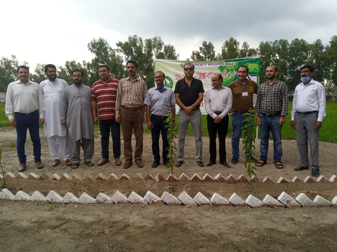 sohailshan01's tweet photo. Plantation 2020 in Prosperity Textile Mills. Target 10000 trees in this season. CPGP (Clean Pakistan Green Pakistan) activity by our company’s Social responsibility Initiative #CPGP #Clean #environment #treeplantation https://t.co/FiCM0dSStD