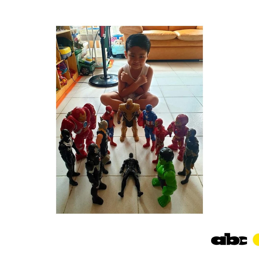 ABCDigital's tweet photo. #SoyUnViral: ¡#WakandaForever!

😭 Los fans de #ChadwickBoseman se despiden de él vía redes sociales con diferentes homenajes.

🙅🏻‍♂️🙅🏻‍♀️ Todo lo publicado tiene un solo mensaje para el muy querido #BlackPanther: ¡Wakanda por siempre! https://t.co/FgK2XRFI4K