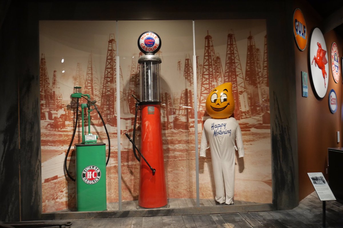 flamtriplet's tweet photo. @SorryImTexan @BullockMuseum  great museum https://t.co/OcRC5Wc0nt