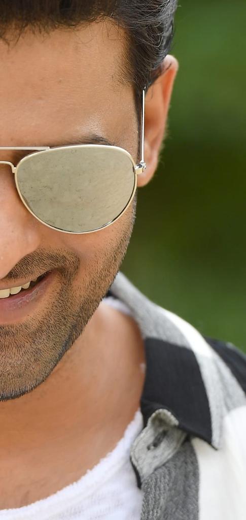KrishnaSriGopal's tweet photo. Style &amp; Swag Of #Prabhas In #Saaho Is LIT 🔥 

#1YearForBOMonsterSaaho 
#PrabhasAdvBdayTrendonSept11 

#Prabhas #RadheShyam 
#Prabhas21 || #Adipurush https://t.co/4iG7uIs6vD