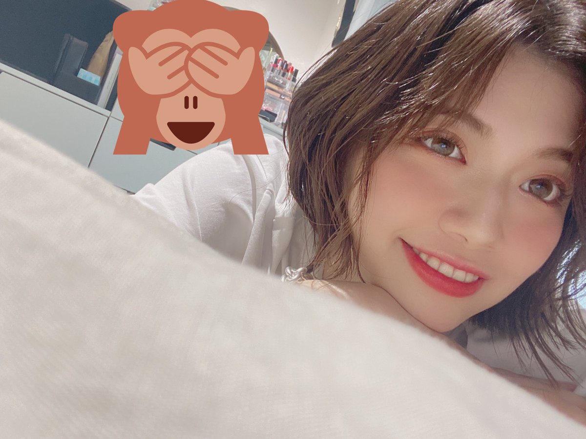 石原 希望 いしはら のぞみ ちょっと前まで 人生初のパイパンやった身からすると 今生えてきた陰毛に対して 伸びしろえぐいてって感じるし ずっと触っちゃう よくここまで生えたね 偉い