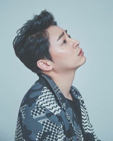  #JoJungSuk• 39 years old (Dec 26, 1980)Latest drama: Hospital Playlist