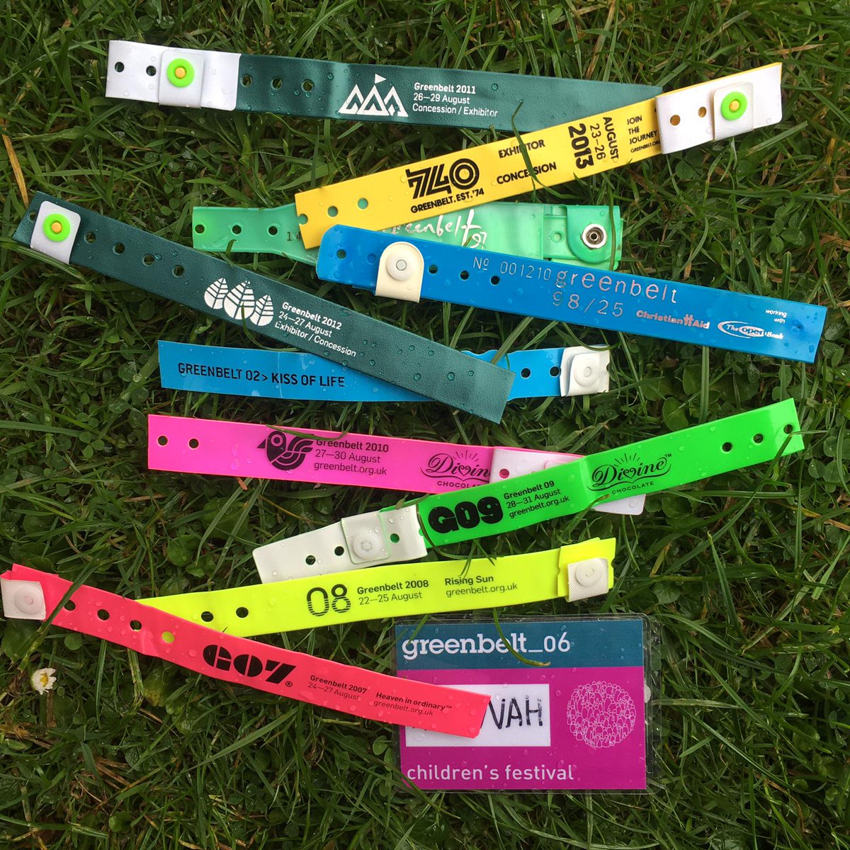 No wristband this year but we're still very much <a href="/greenbelt/">Greenbelt Festival</a> Festival! Missing our customers, here's a blog we wrote for you: fair-grounds.org.uk/blogs/news/wel…
Hope everyone is having a good day! #GBWildAtHome