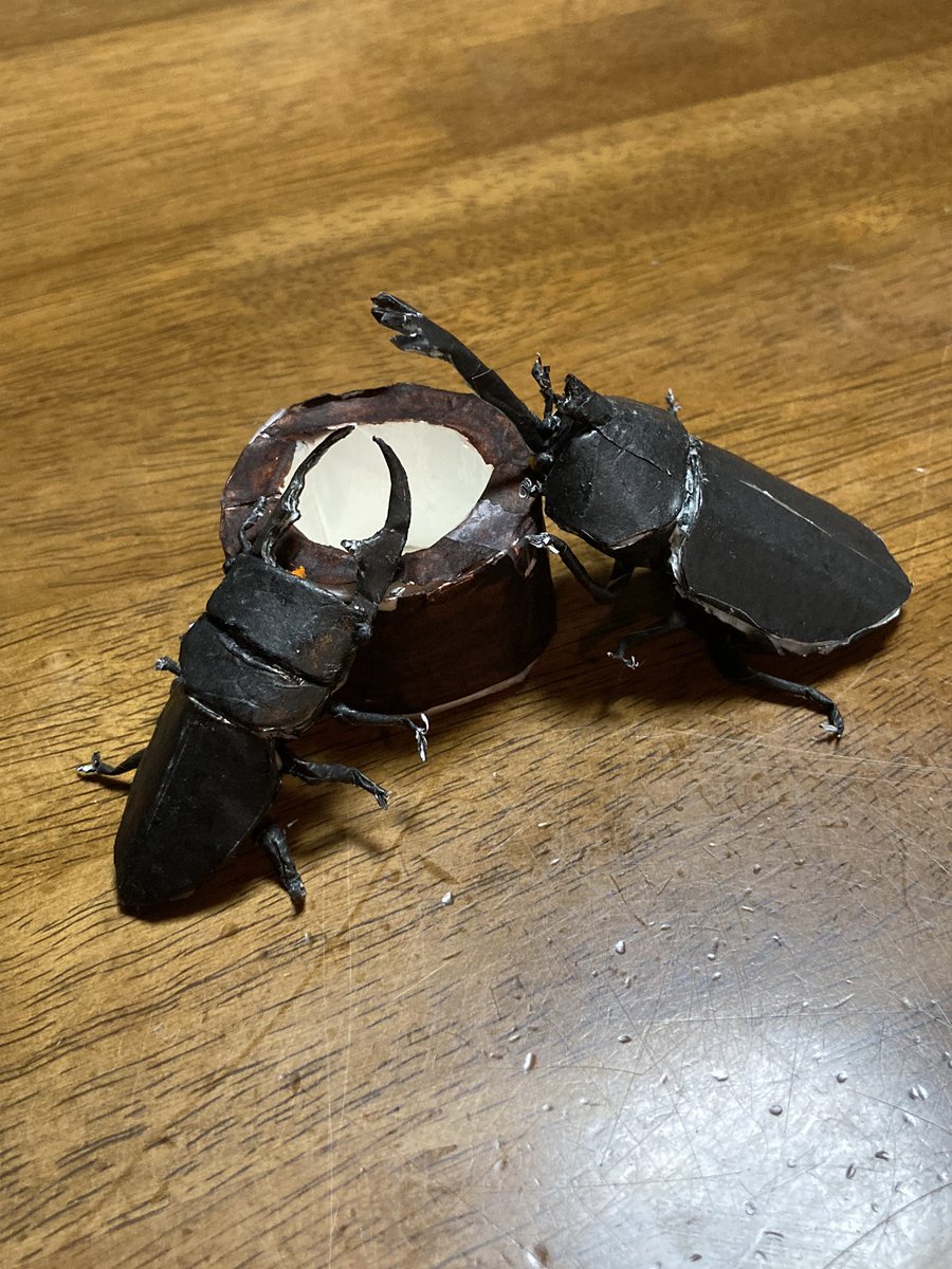 サチーナ 絵っしー على تويتر 折り紙 創作 カブト虫 クワガタ 末っ子作品の紹介 折り紙でカブト虫とクワガタを作りましたw 机にちょん って置いてあって 脱走した って焦りましたwww かなりリアル サチーナ 絵っしー على تويتر 折り紙 創作 カブト虫 クワガタ 末っ子作品の紹介 折り紙でカブト虫とクワガタを作りましたw 机にちょん って置いてあって 脱走した って焦りましたwww かなりリアル