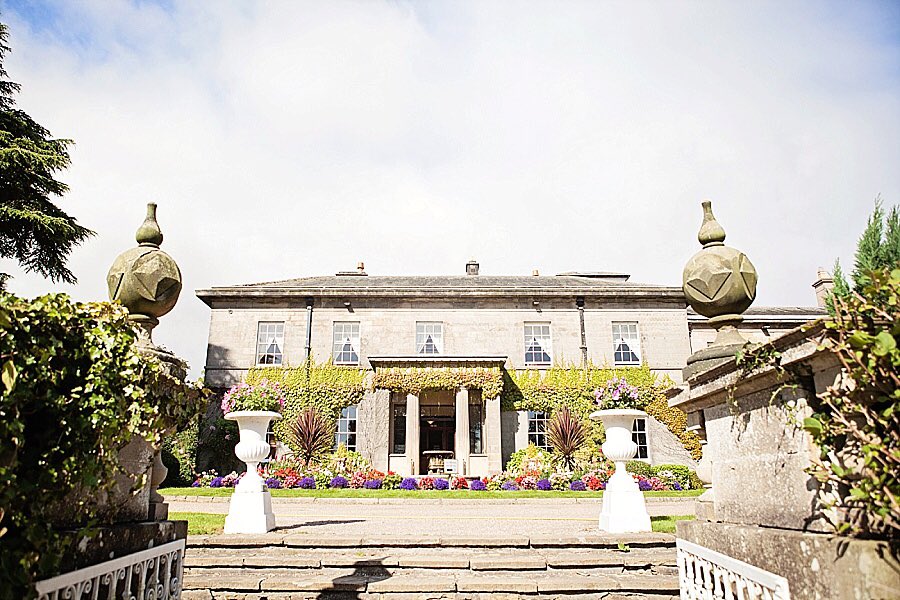RP_Collection's tweet photo. 🏛You can now book your next stay with the reassurance of;
✔️free cancellations, 
✔️flexible bookings and;
✔️a guarantee that you’ll find the best rates when booking direct with us! 
#Grandbuildings #Grandlocations #Staycation2020 https://t.co/8OUxb48DQQ
