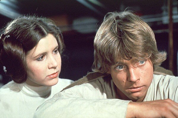 <남매의 여름밤>을 보고 떠올려본 영화 속 유명 남매들 https://bit.ly/3lx02ya #기생충 #토르 #어벤져스 #나를찾아줘 #늑대아이 #그을린사랑 #몽상가들...