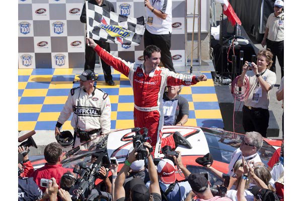 Racing for Hours on Twitter: