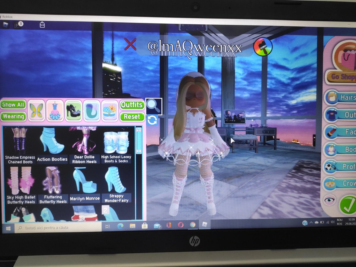 ImAQweenxx's tweet photo. trading shadow boots :p

IA-skates and some adds idk
#rh #royalehigh #roblox #shadowset #shadowboots #royalehighshadowset #royalehighshadowboots #trades #royalehightrades https://t.co/iwUjx4sfLE