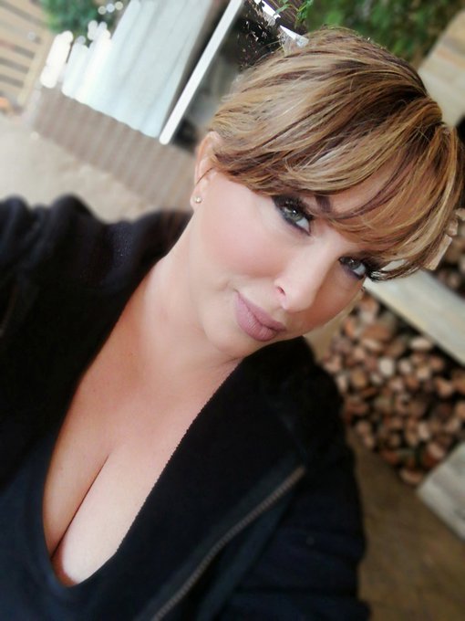 Happy weekend to all https://t.co/pcpc7gqtFD