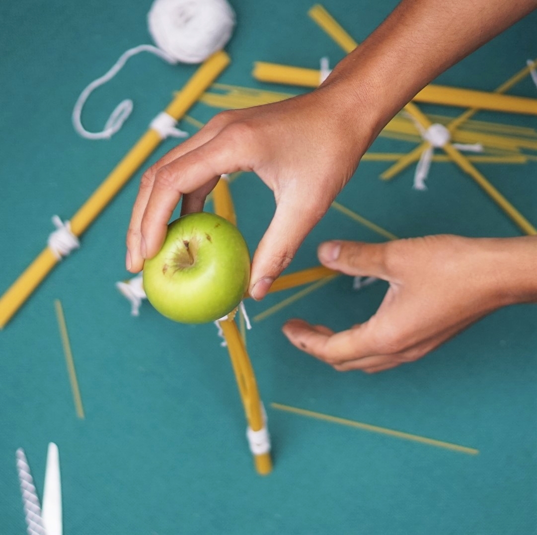 CraftsCouncilUK's tweet photo. "Everyone should have the opportunity and be empowered to make art whether they are using household items like spaghetti and string or have a drawer full of art materials." - check out this week's #SummerCraftChallenge by Rosie Vohra: https://t.co/v9Qv5mRtDR
#EverydayMaking https://t.co/v0990Mbh7z