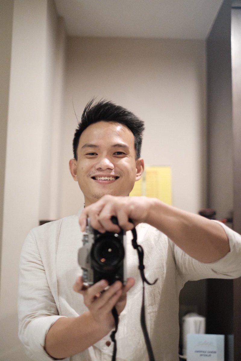 Isinya narsis lo doang yeee ☺️